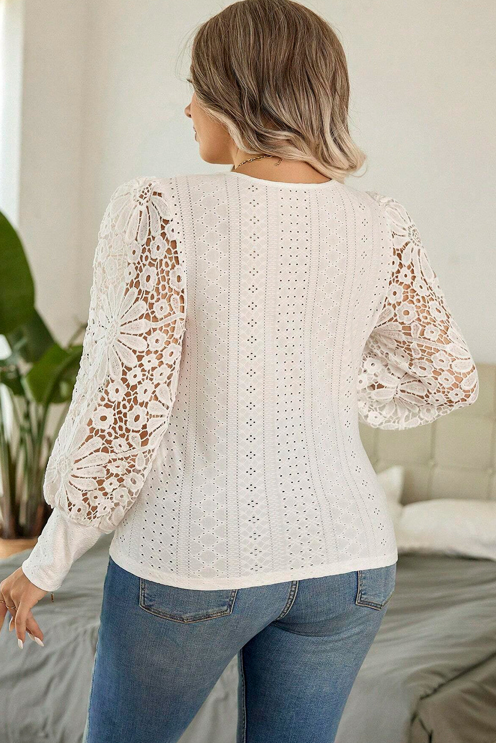 Apricot Contrast Floral Guipure Lace Lantern Sleeve U Neck Plus Size Blouse Aaria Tees
