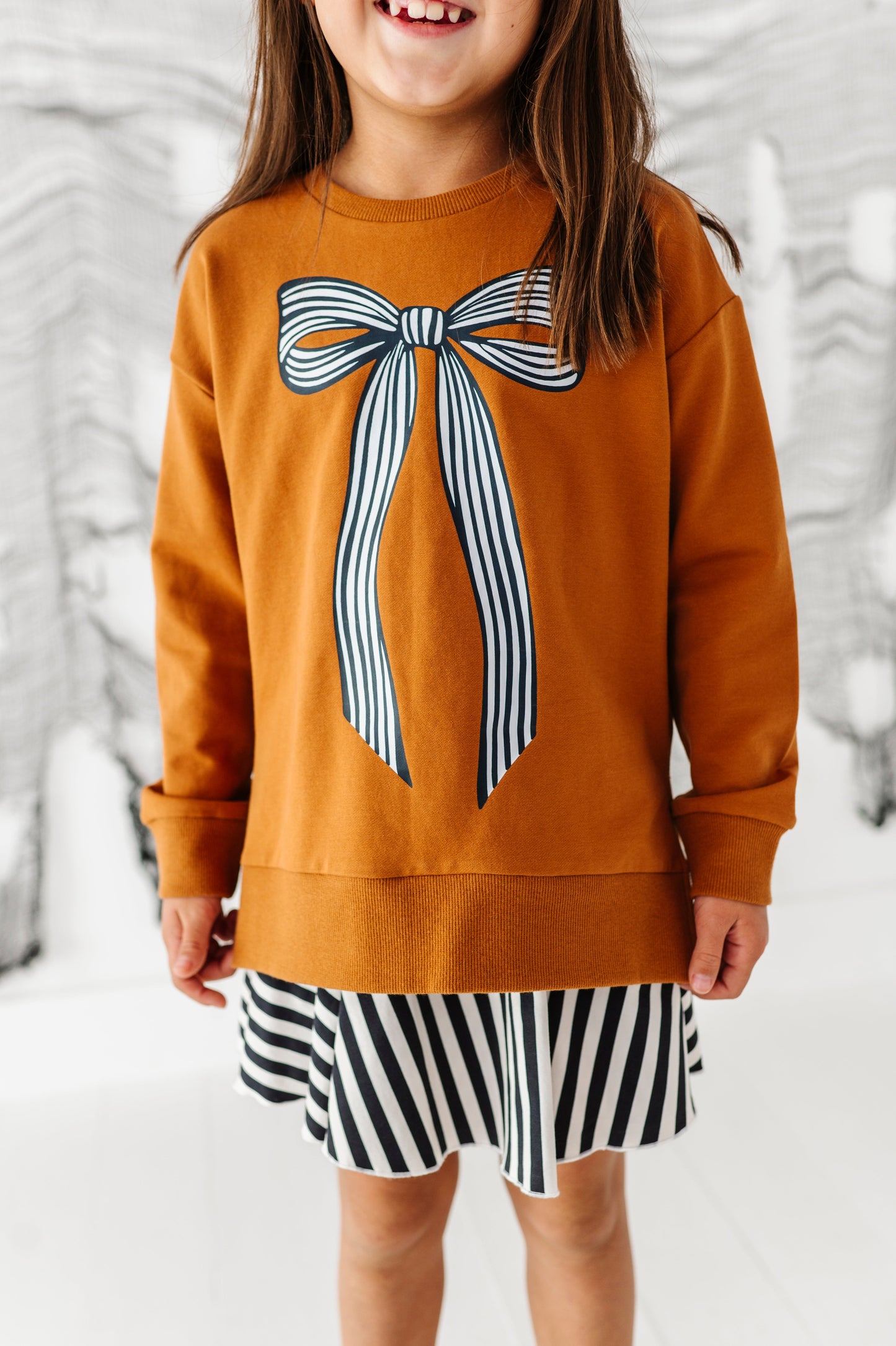 Striped Bow | SIDE-SPLIT SWEATSHIRT