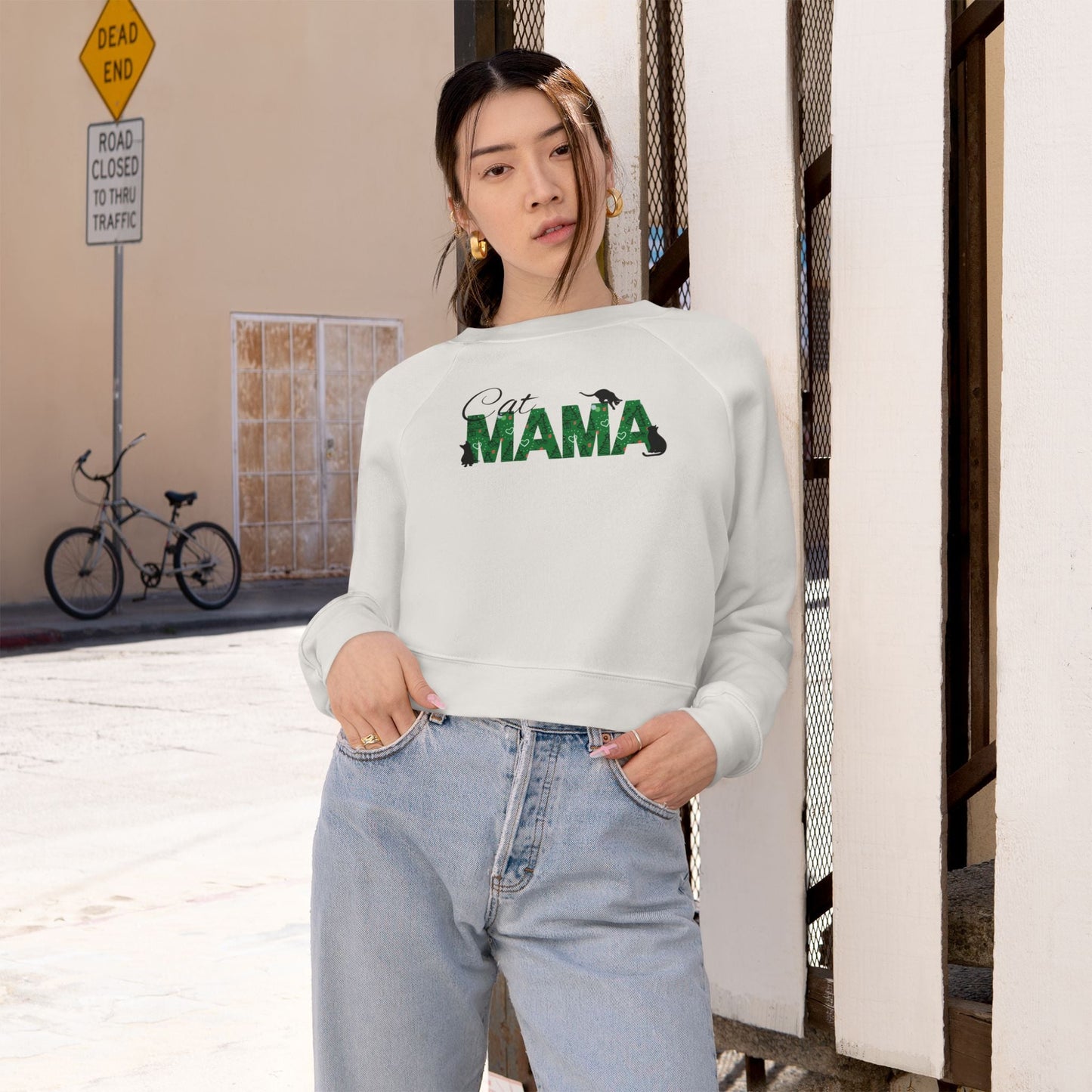 Christmas Cat Mama Women's Cropped Fleece Pullover