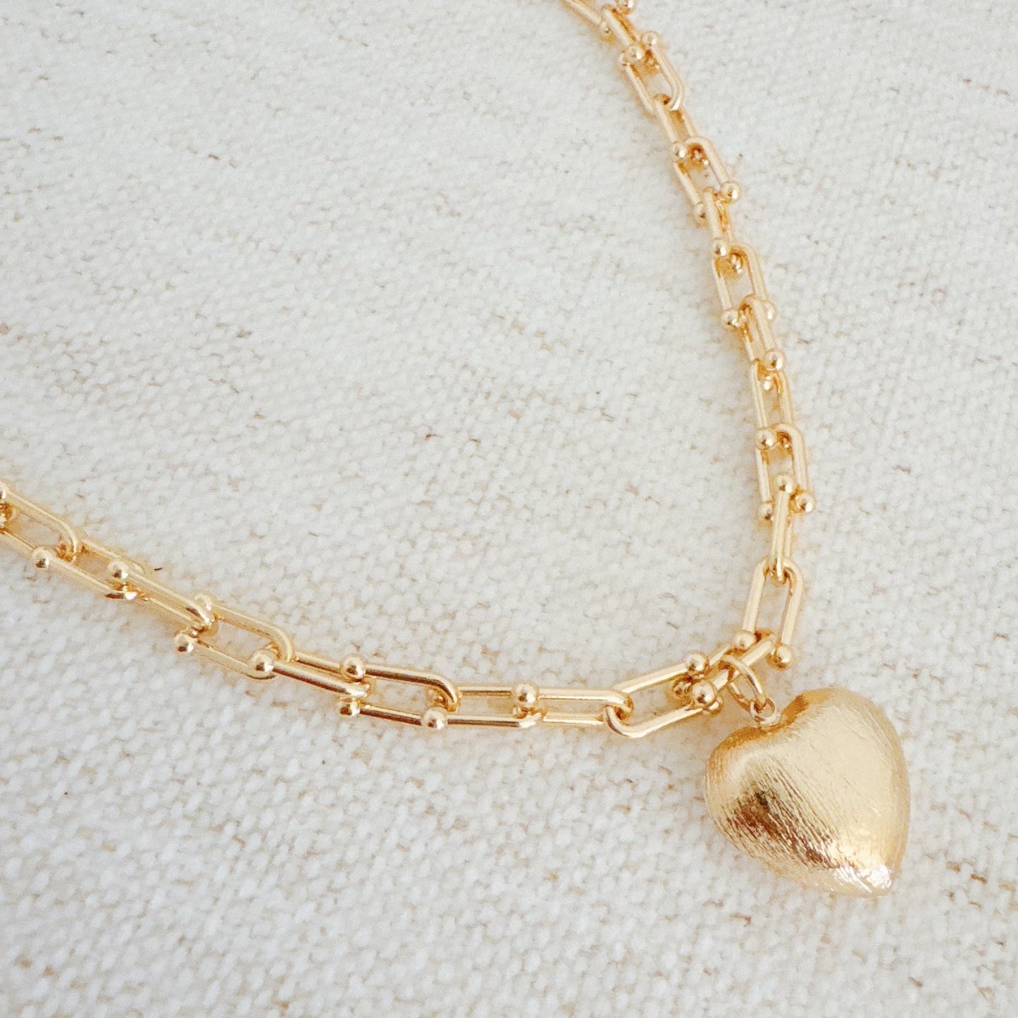 Brushed Heart Pendant U Chain Necklace - Aaria Tees