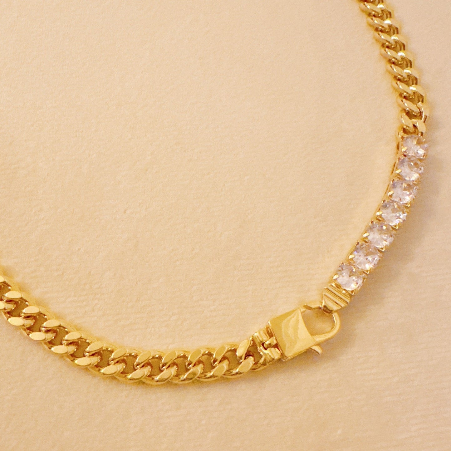 City Glam Chain Necklace - Aaria Tees