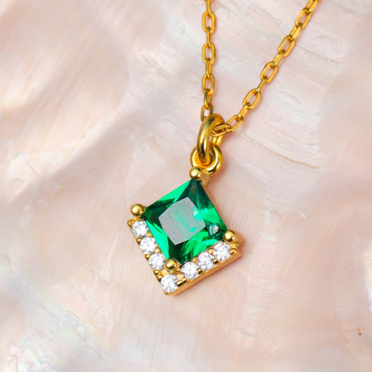 Emerald Green Necklace, Dainty Emerald Chooker Pendant, May Birthstone Necklace, Gift For Valentines, Engagement Gift, Emerald Jewelry Set - Aaria Tees