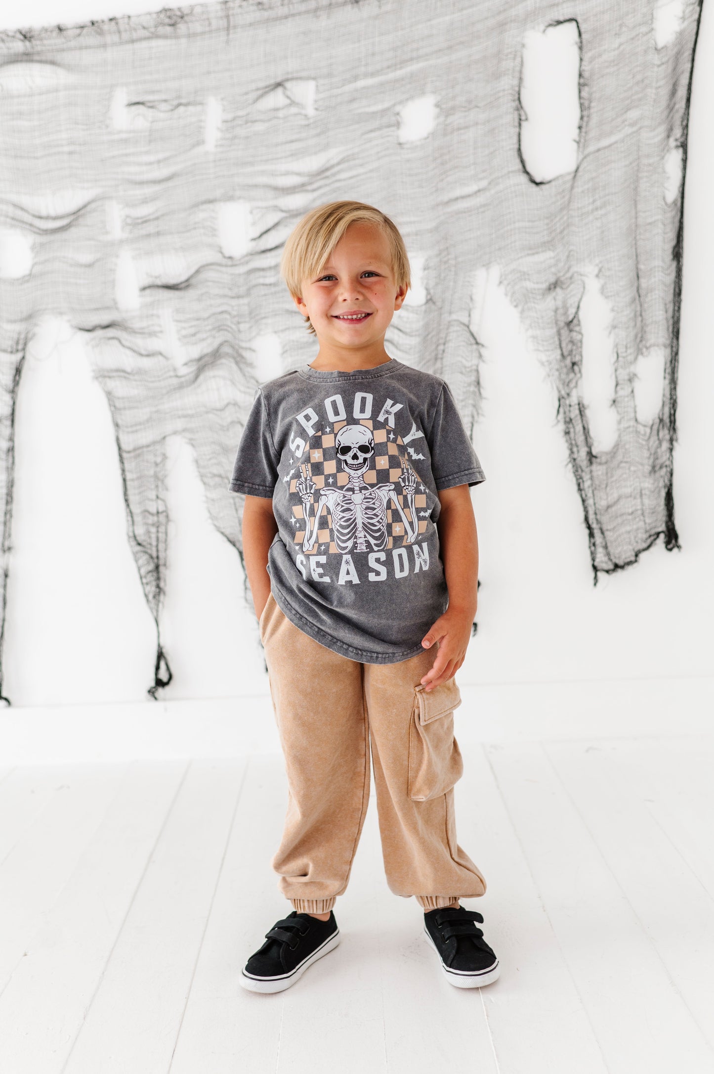 Spooky SZN Skelly | VINTAGE TEE