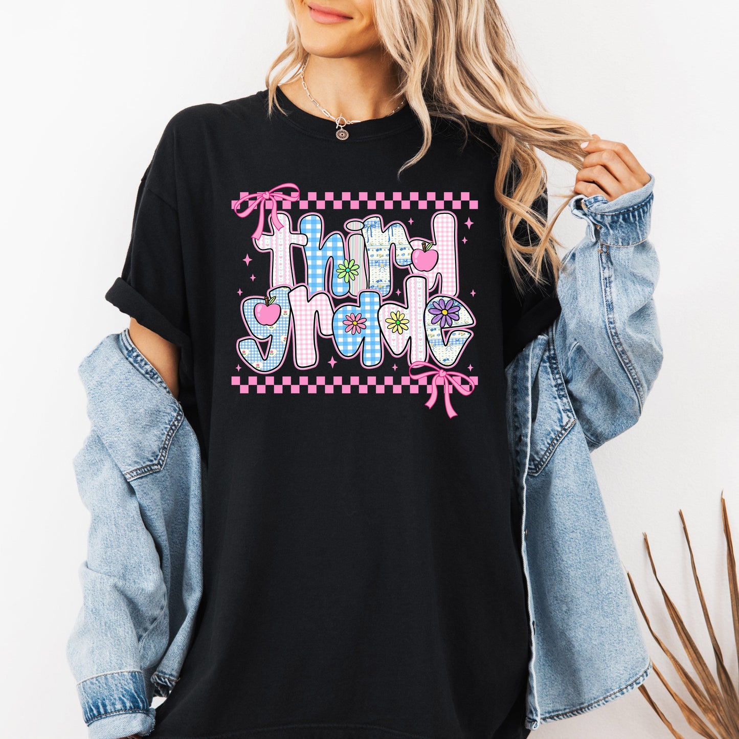 Third Grade Teacher, Retro, Checkered, Back to School, First Day of School, Cute, Teacher Appreciation, Coquette, Comfort Colors T-Shirt