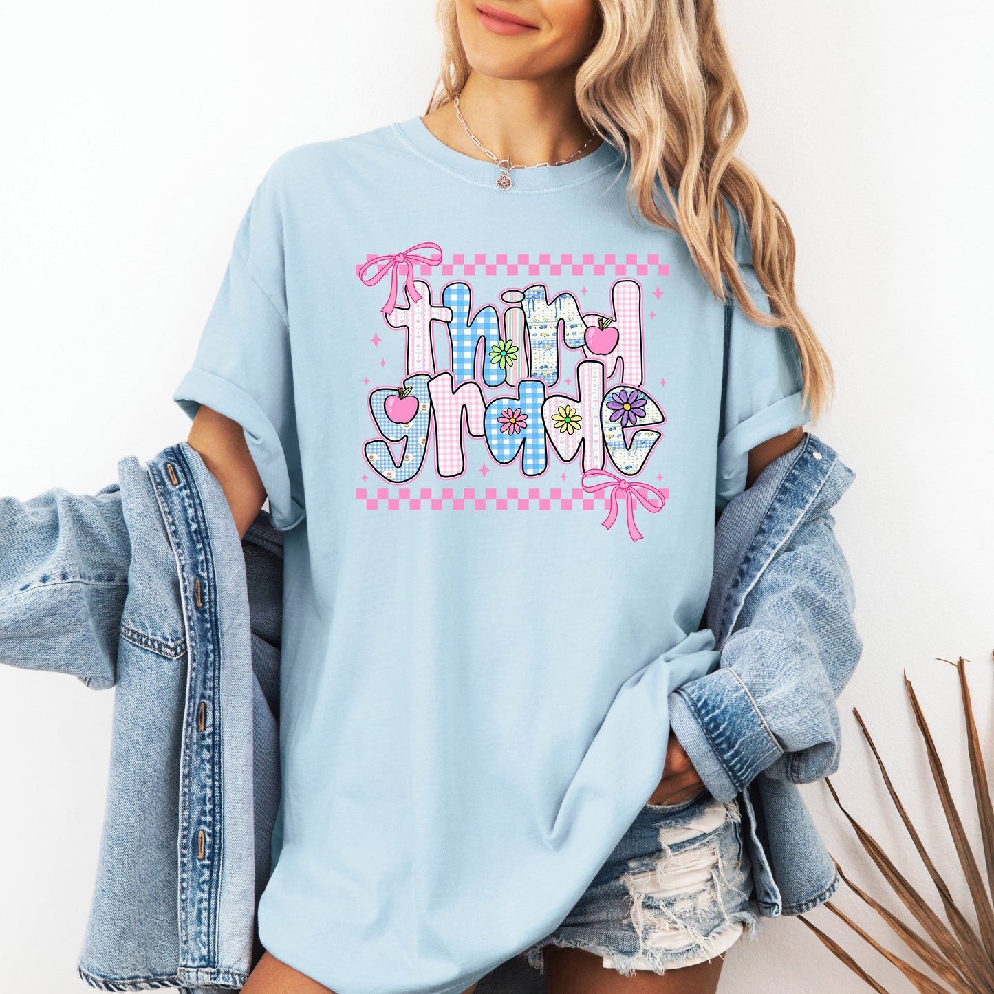 Third Grade Teacher, Retro, Checkered, Back to School, First Day of School, Cute, Teacher Appreciation, Coquette, Comfort Colors T-Shirt