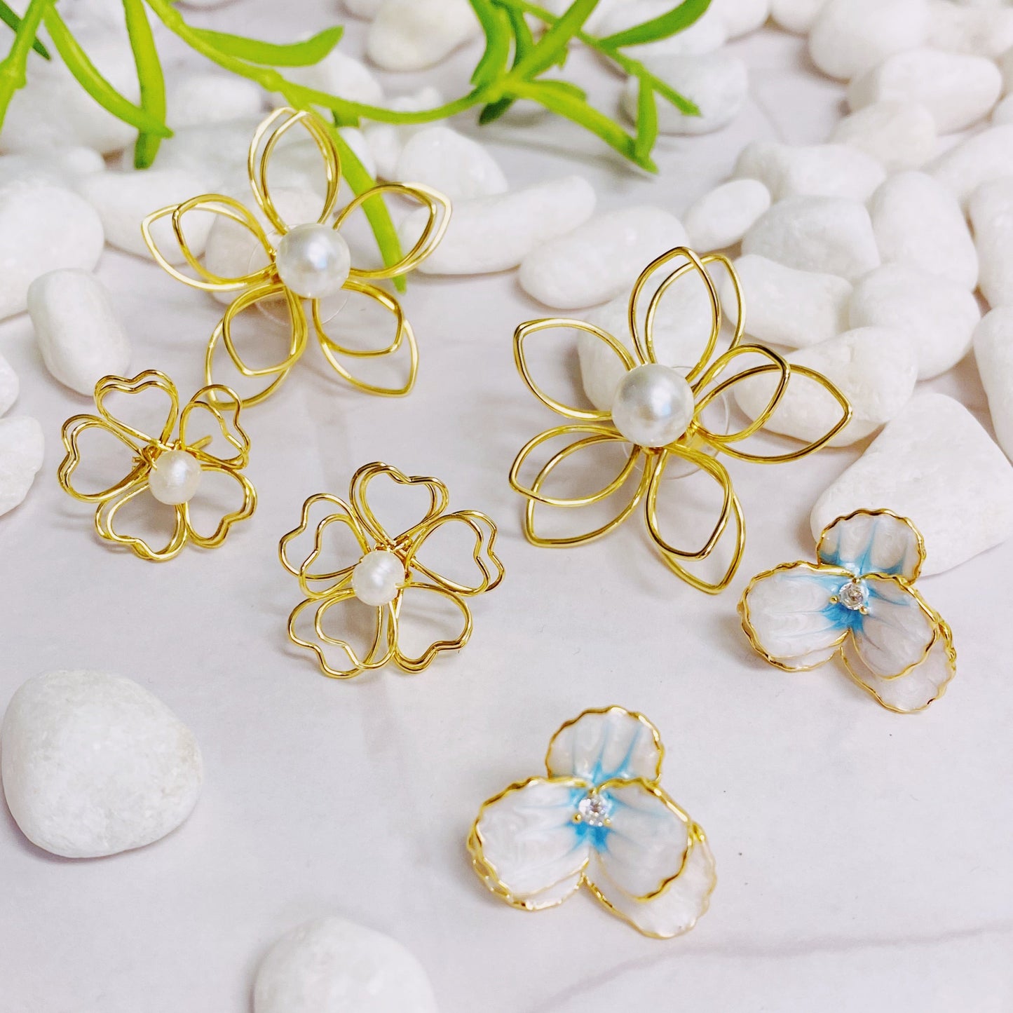 Noble Bloom Flower Earrings - Aaria Tees