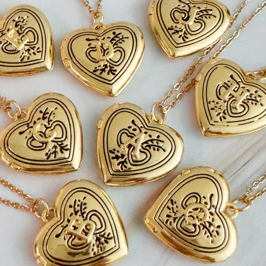 Nostalgic Heart Initial Open Locket Necklace - Aaria Tees
