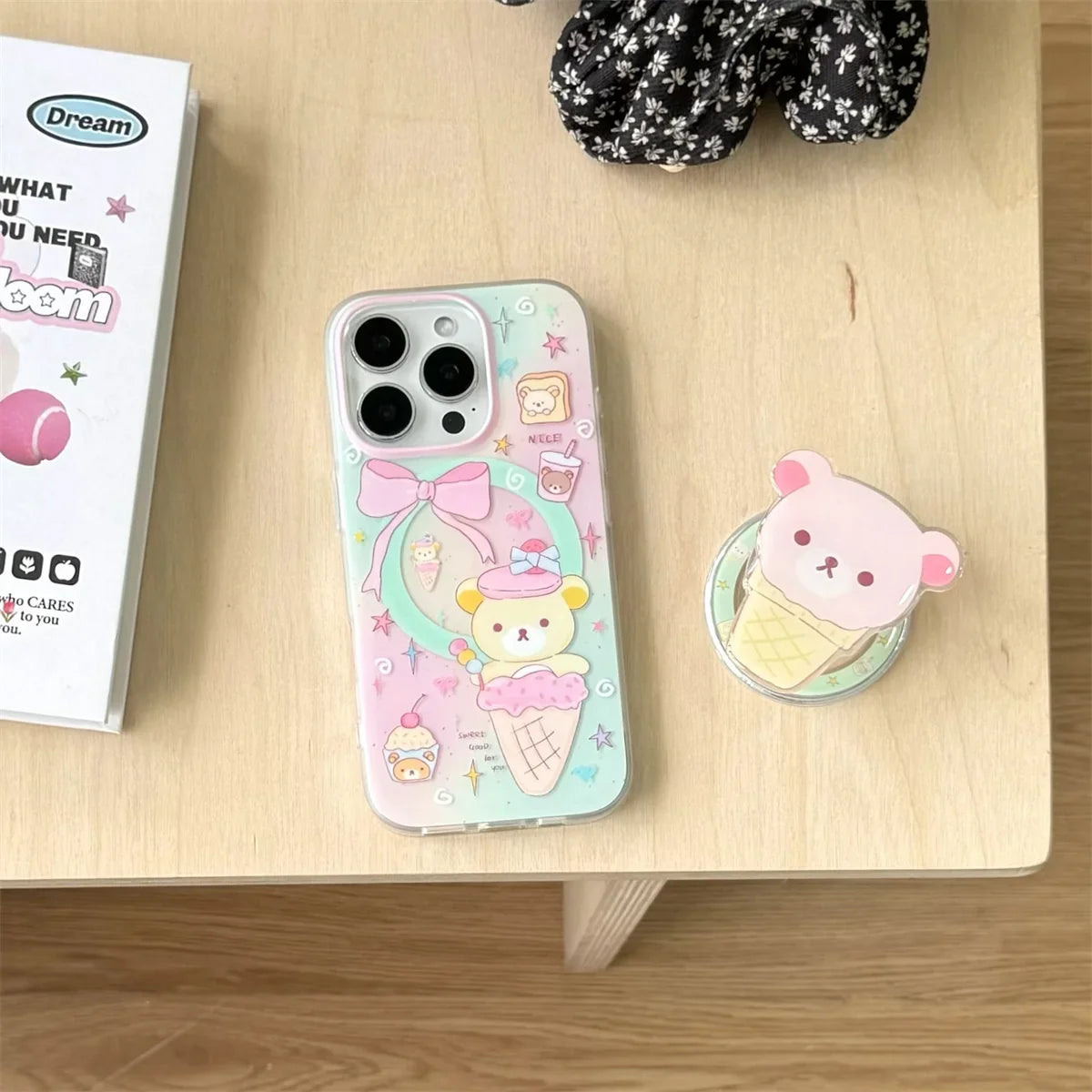 Cute ice cream is easily attracted by bear magnets Phone Case