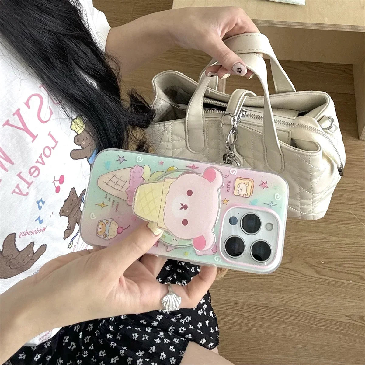 Cute ice cream is easily attracted by bear magnets Phone Case