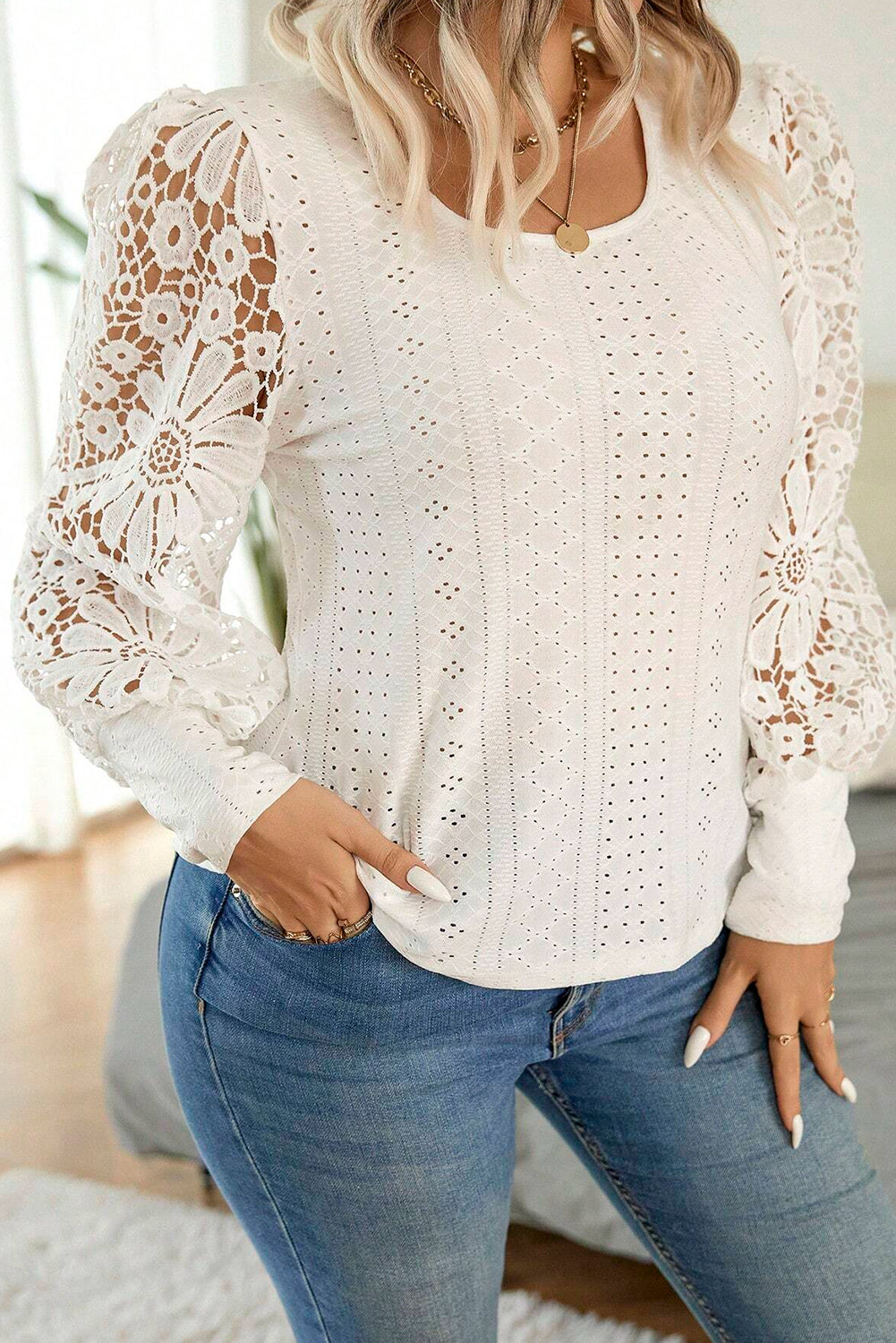 Apricot Contrast Floral Guipure Lace Lantern Sleeve U Neck Plus Size Blouse Aaria Tees