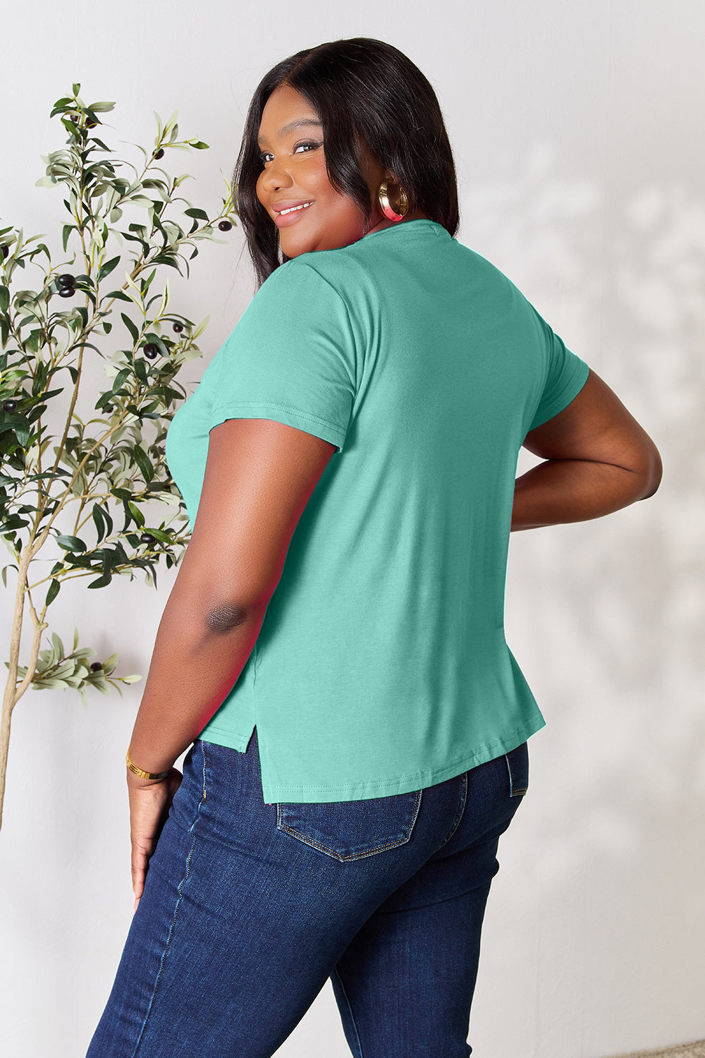 Aaria Tees