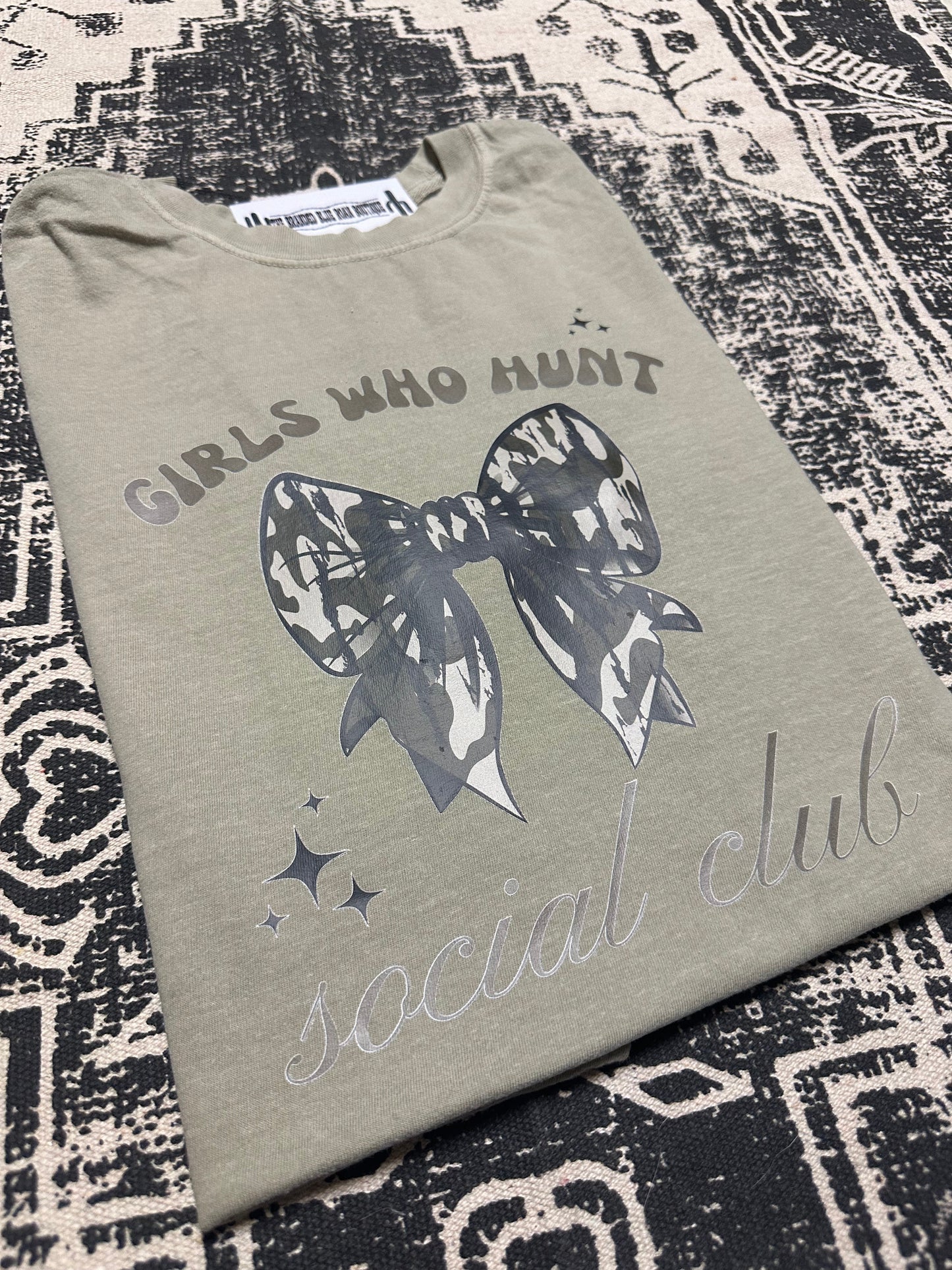 Girls Who Hunt Social Club tee - Comfort Colors