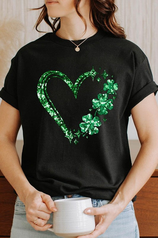 Heart Four Leaf Clover Graphic Heavyweight T