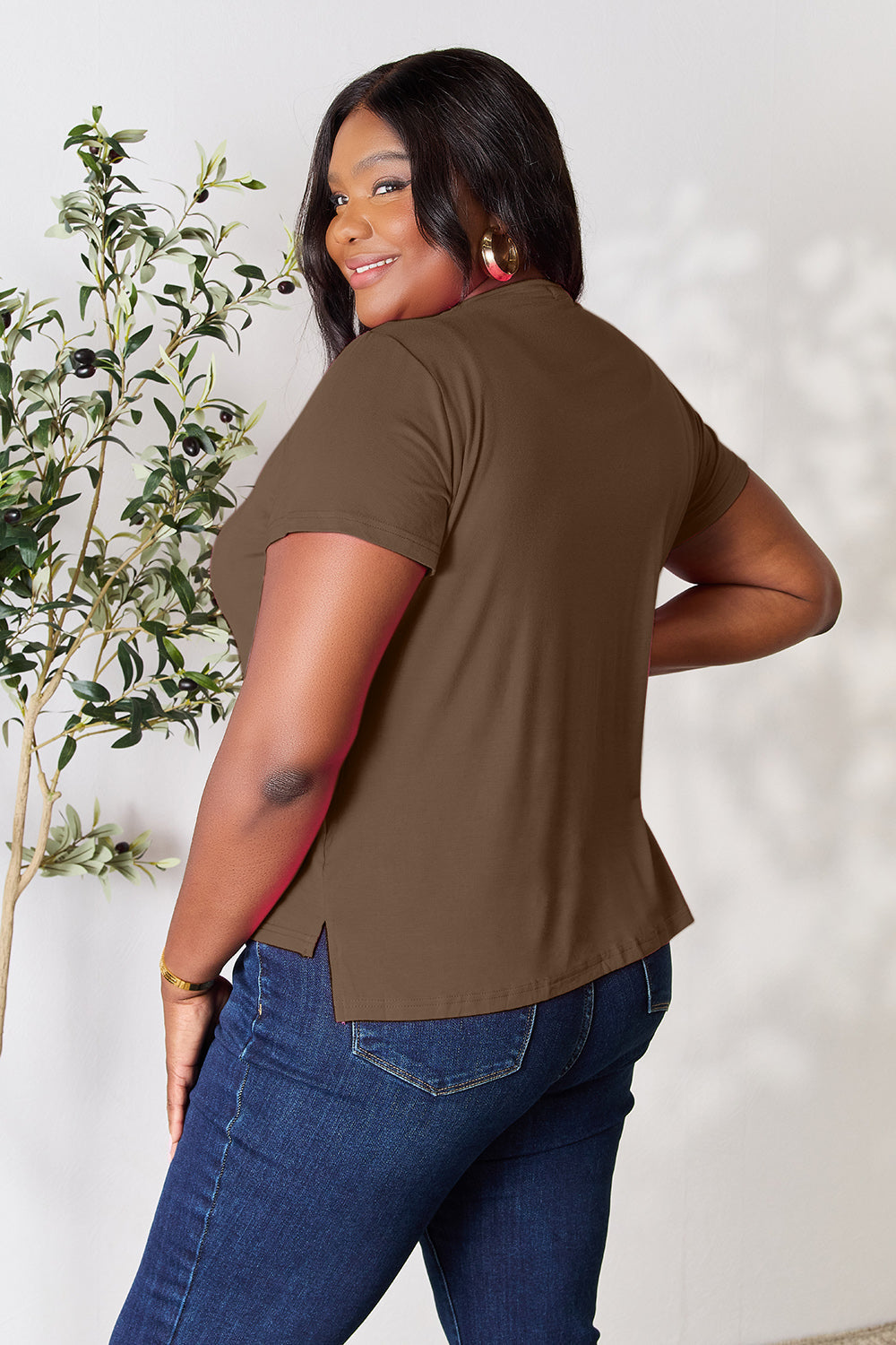Aaria Tees