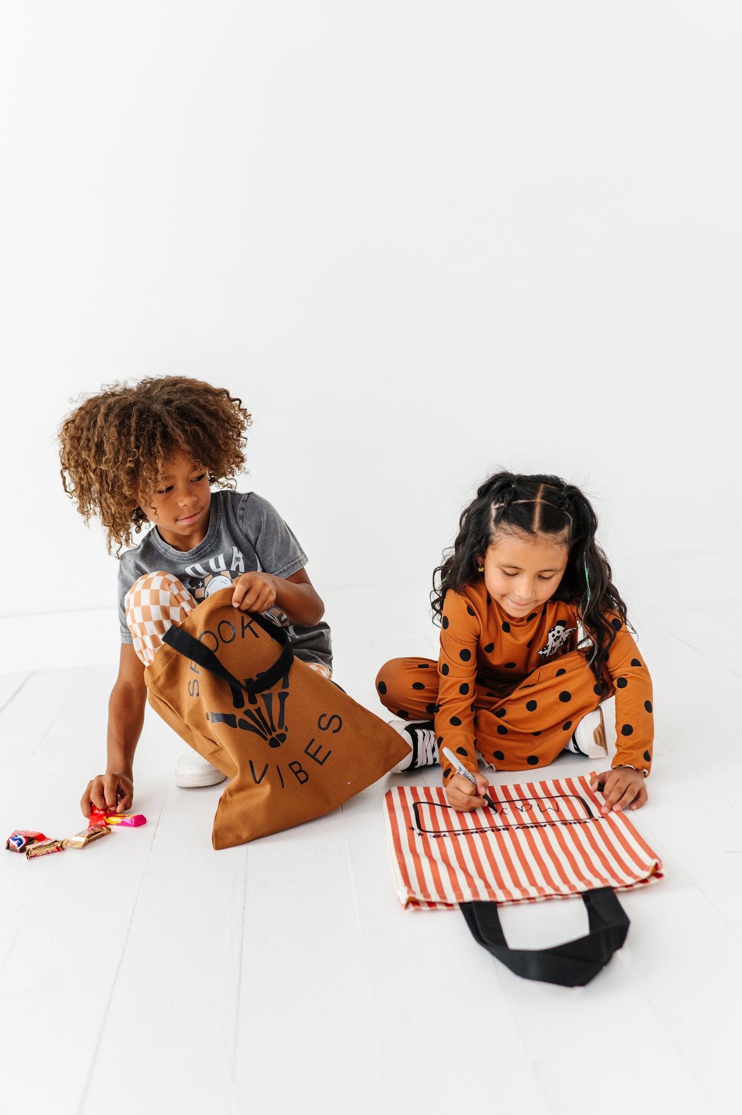 FLORAL GHOSTIE STRIPE | Trick-or-Treat Bag