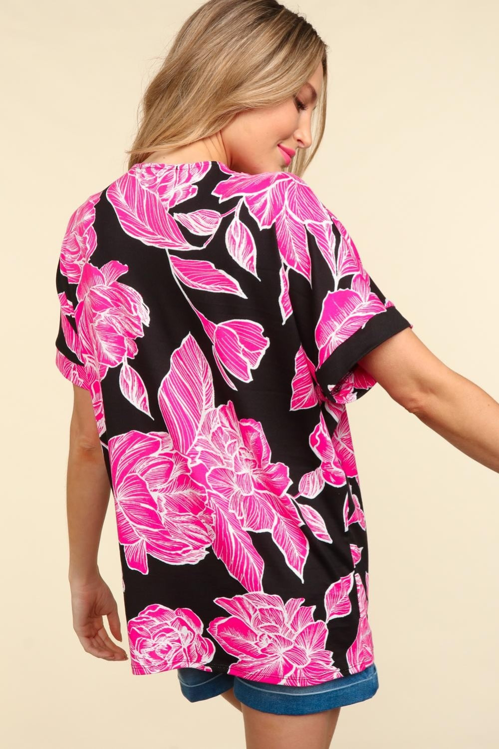 Aaria Tees