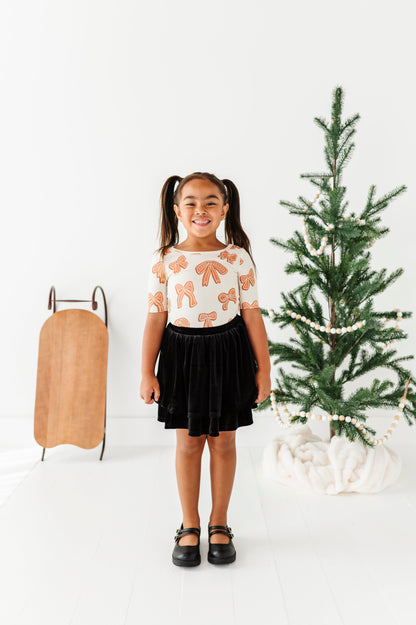 Gingerbread Bow | Scoop Back TEE