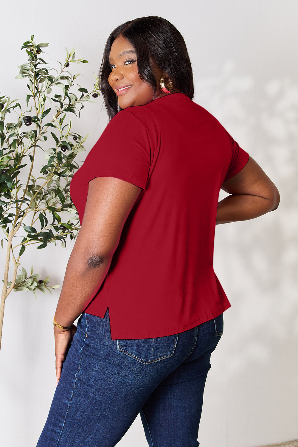 Aaria Tees