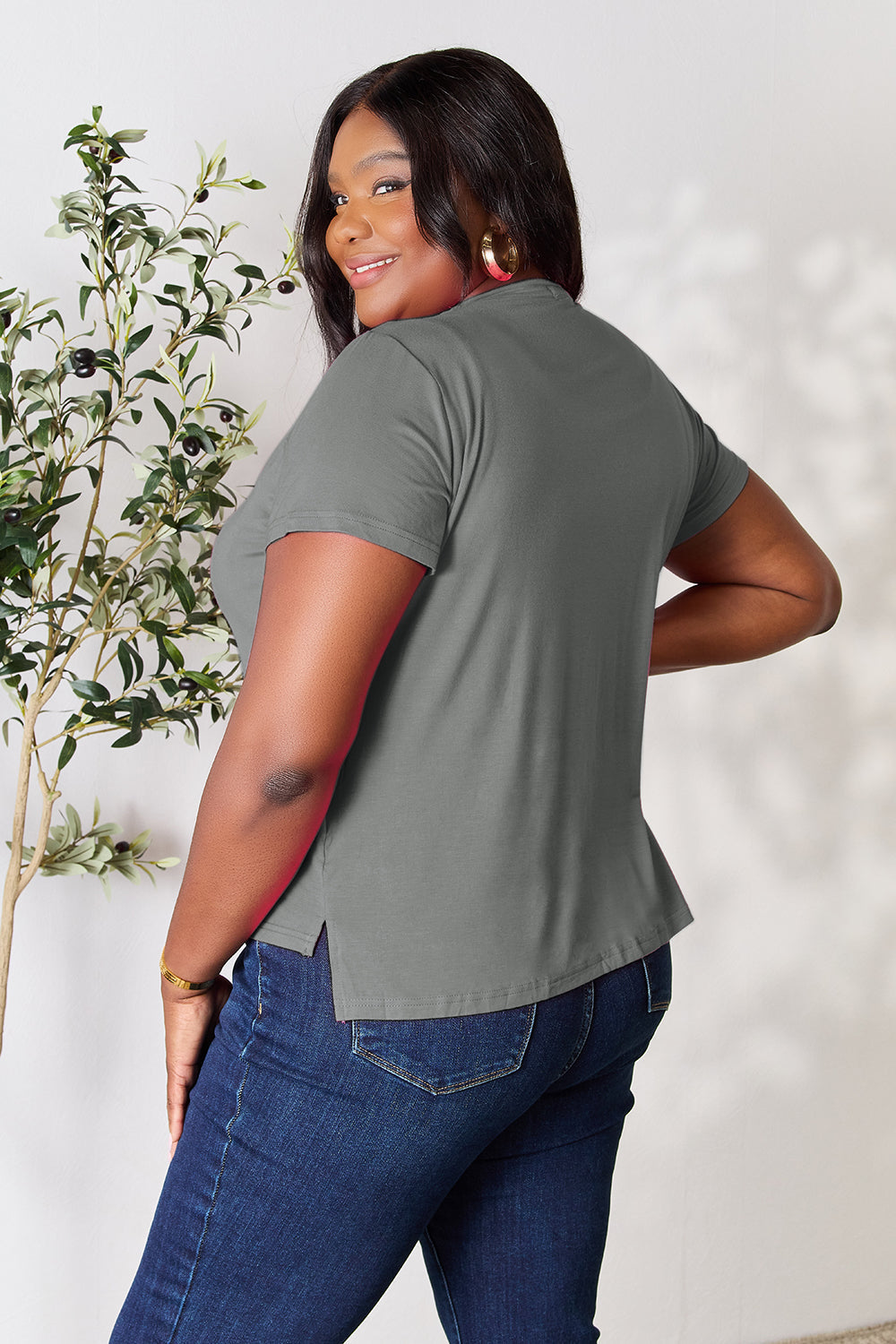 Aaria Tees