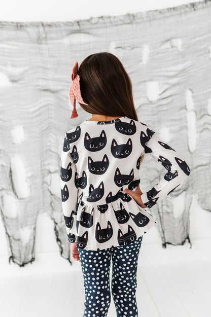 Black Cat | PEPLUM