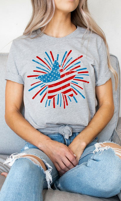 Retro Patriotic Star Graphic Tee - Aaria Tees