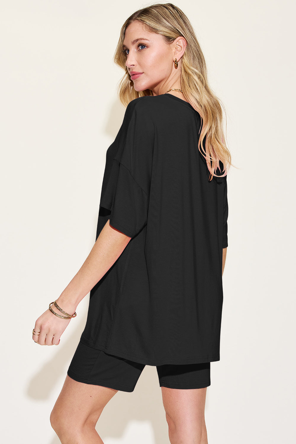 Aaria Tees