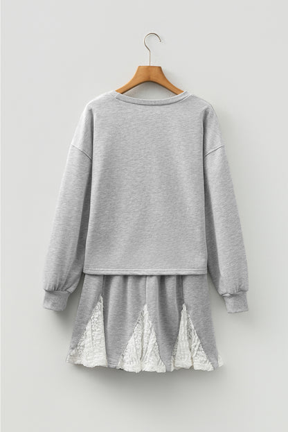 Light Grey Lace Patchwork Drop Shoulder Pullover Drawstring Skort 2pcs Outfit