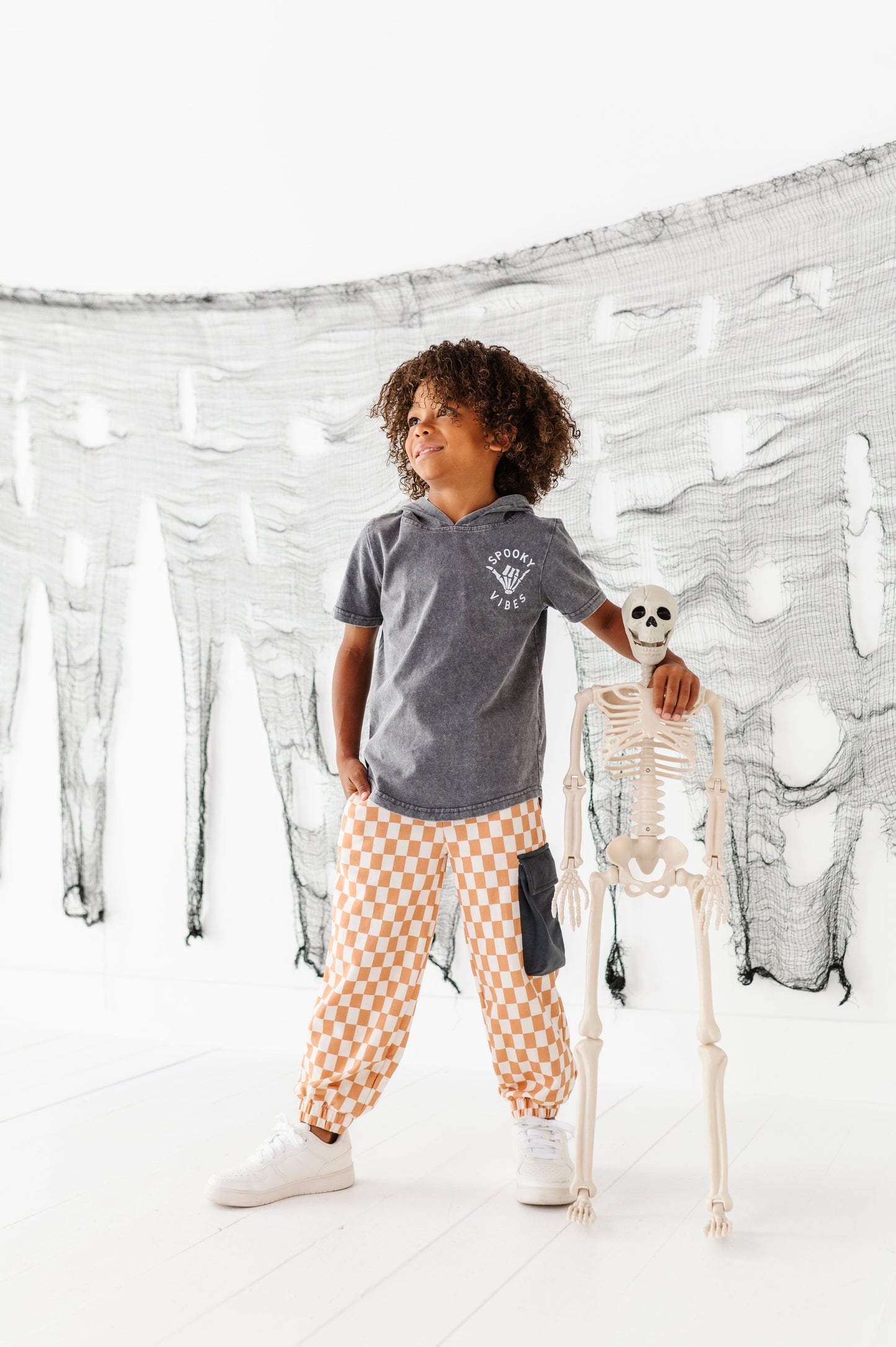 Spooky Vibes | HOODED TEE