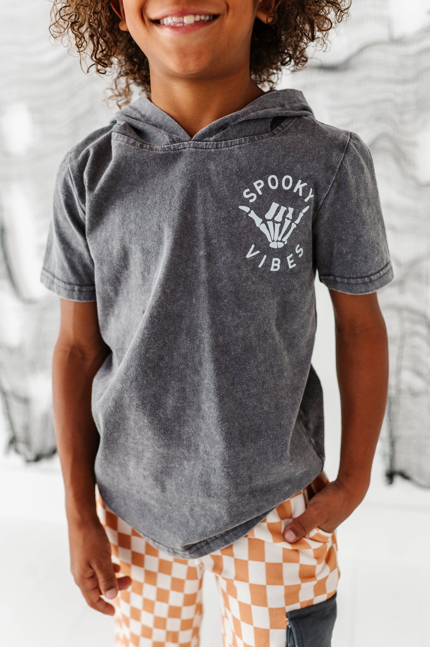 Spooky Vibes | HOODED TEE