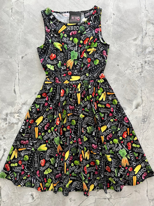 Farm Fresh Vintage Dress - Plus Sizes only
