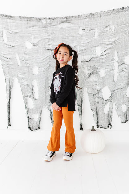 Lacey the Ghost | SIDE-SPLIT SWEATSHIRT