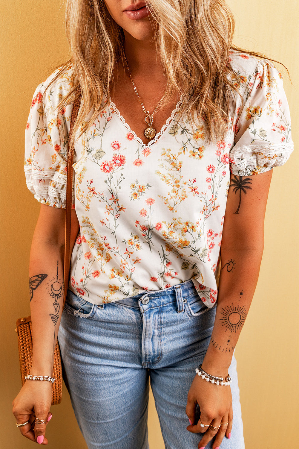 Beige Boho Floral Lace Trim Short Sleeve Blouse Aaria Tees