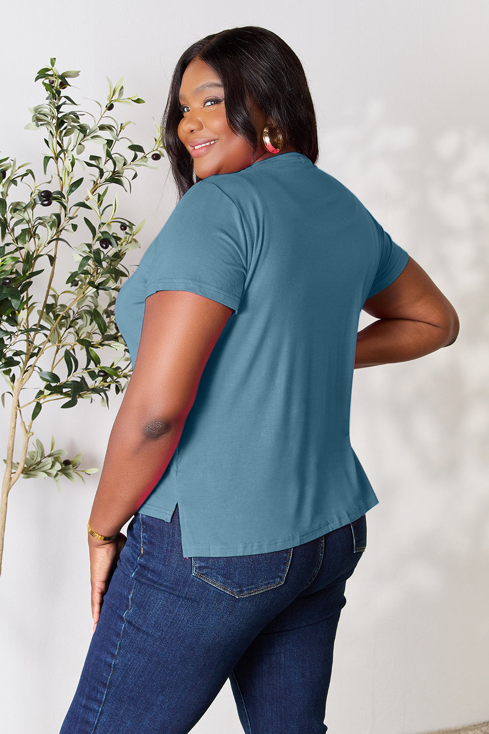 Aaria Tees