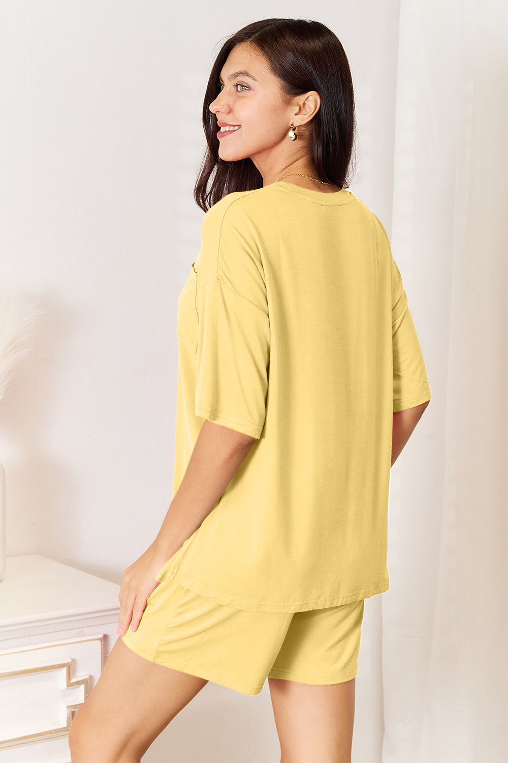 Aaria Tees
