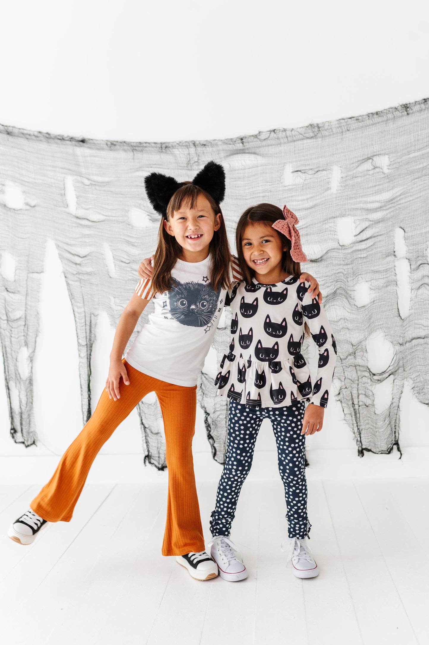 Kitty Cat Magic | TEE