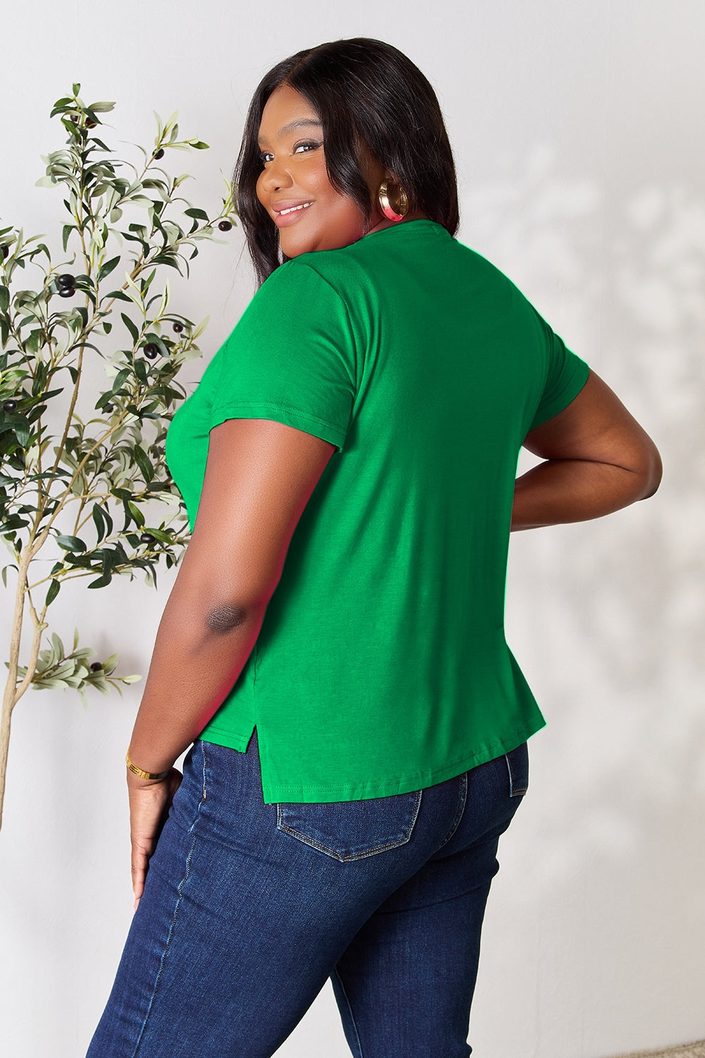 Aaria Tees