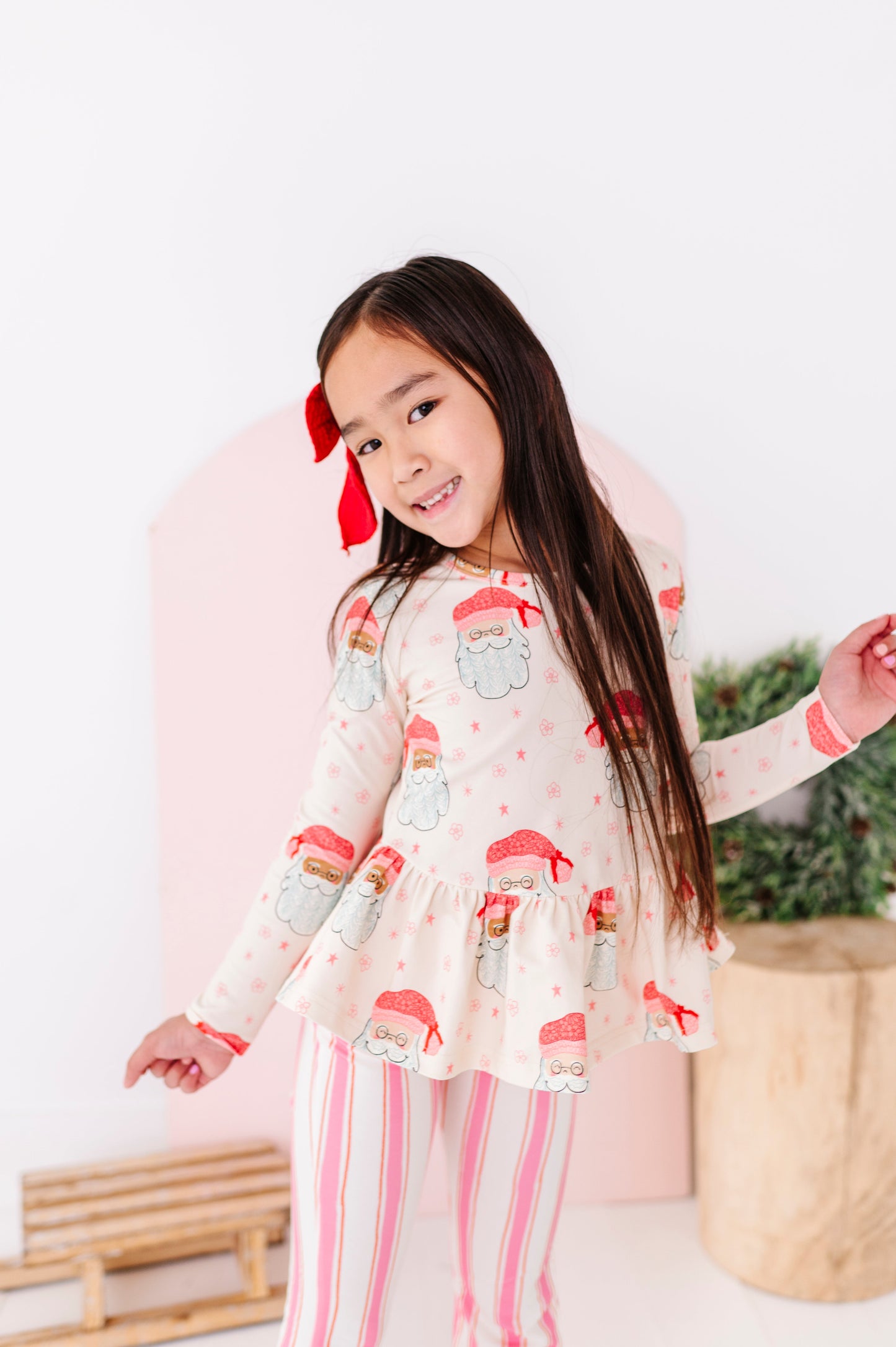 Pink Santas | PEPLUM