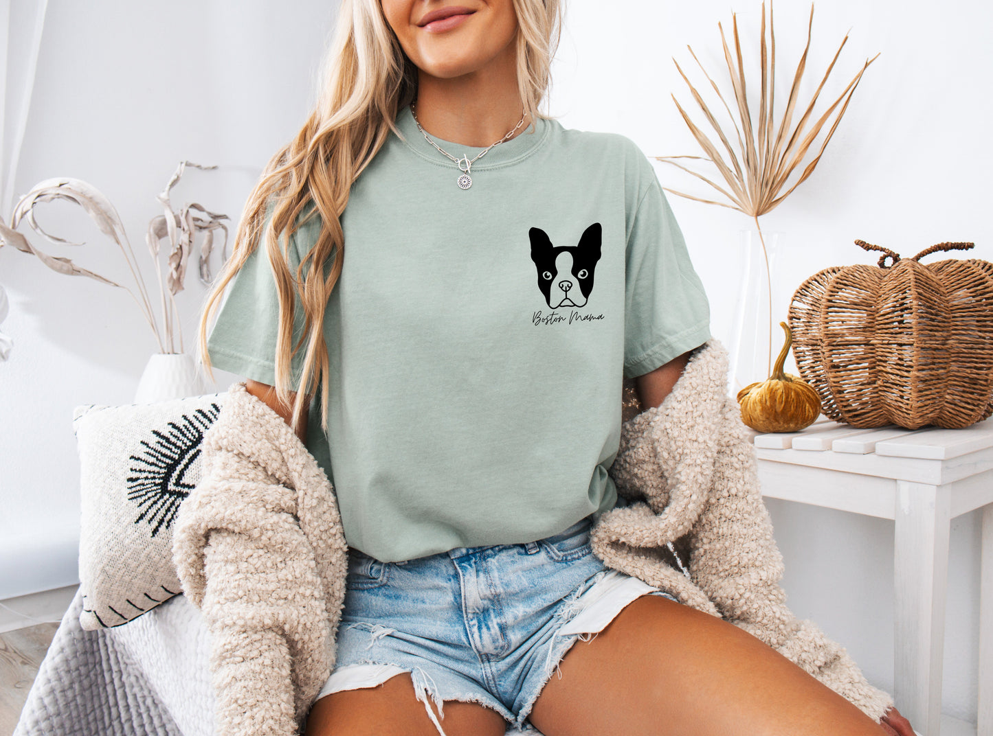 Boston Terrier Dog Mom Comfort Colors T Shirt