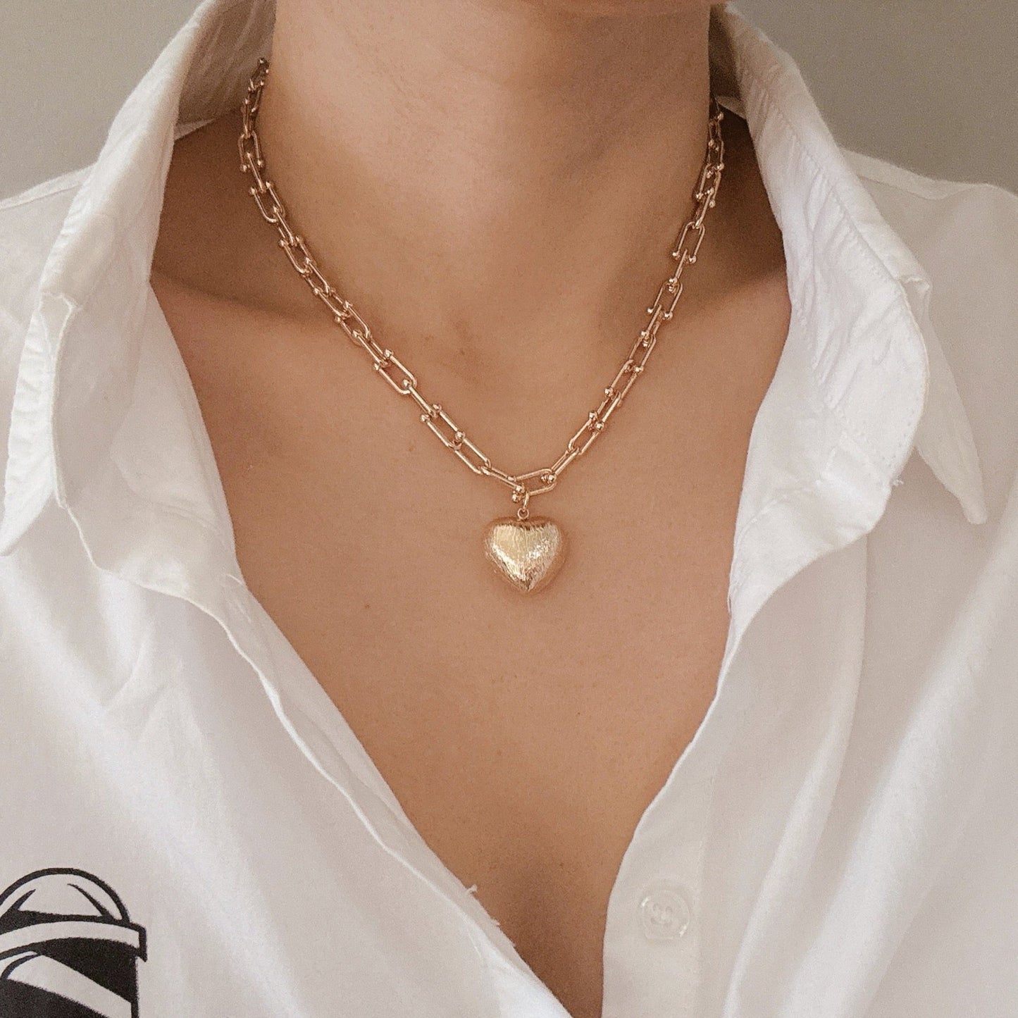 Brushed Heart Pendant U Chain Necklace - Aaria Tees