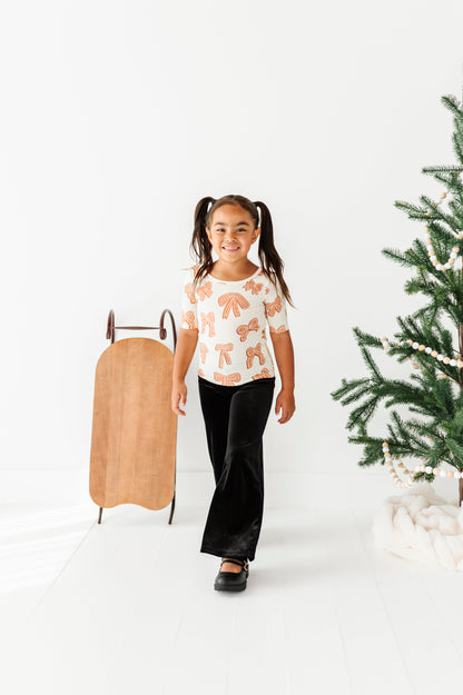 Gingerbread Bow | Scoop Back TEE