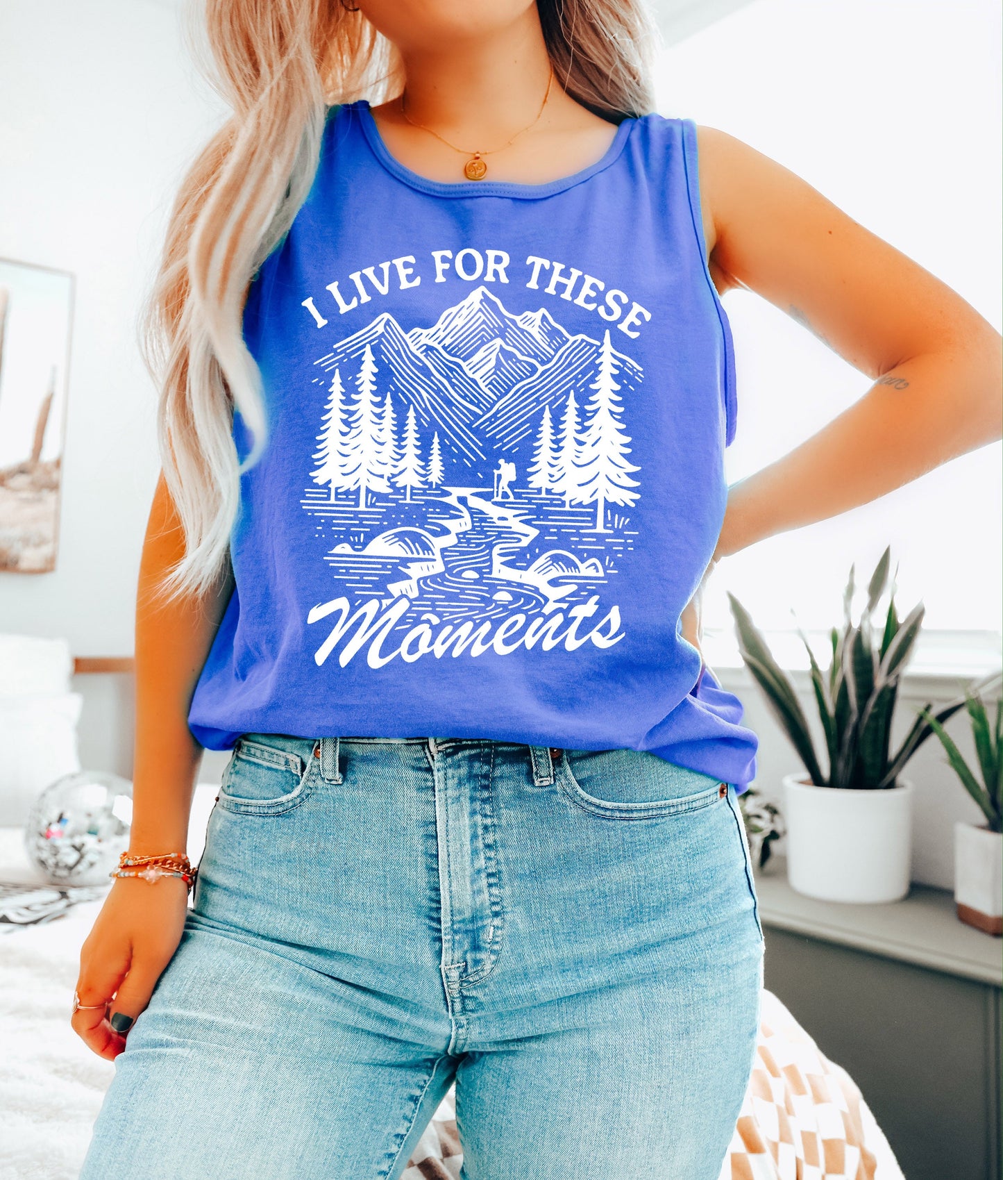 I live for these moments Mountain Camping Hiking Nature Comfort Colors Tank Top