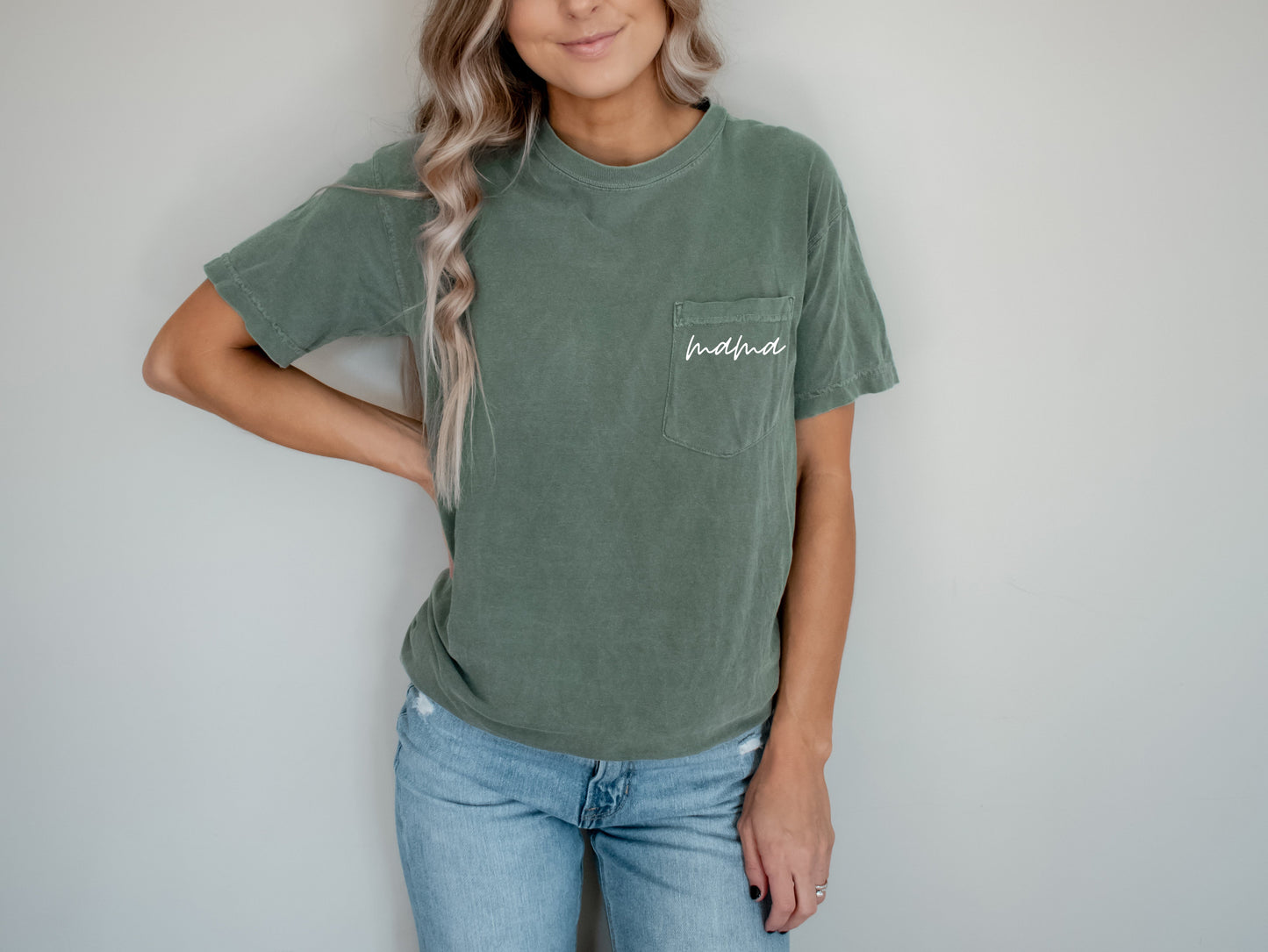 Mama Comfort Colors Pocket T Shirt (Cursive 1)