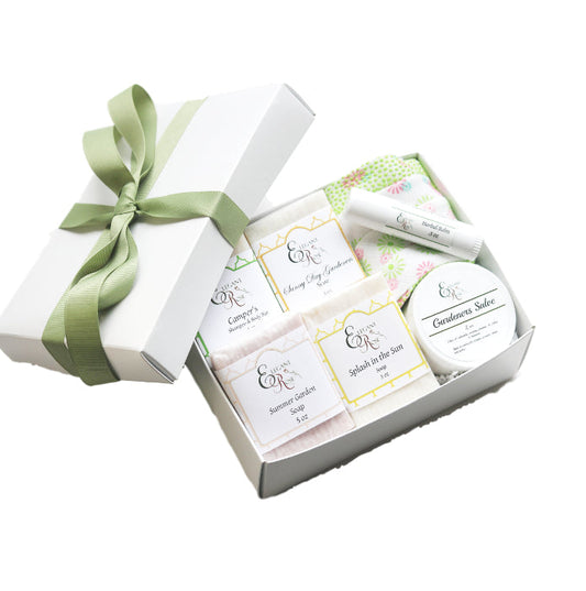 Gardeners Gift Set, Mothers Day Gift, Gift for Mom, Girlfriend Gift, Mom Gift, Best Friend Gift, Gardener Gift Ideas - Aaria Tees