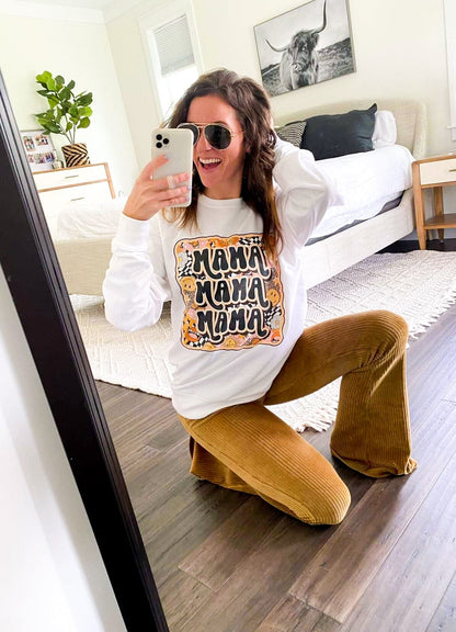 Vintage Mama Smiley Pullover