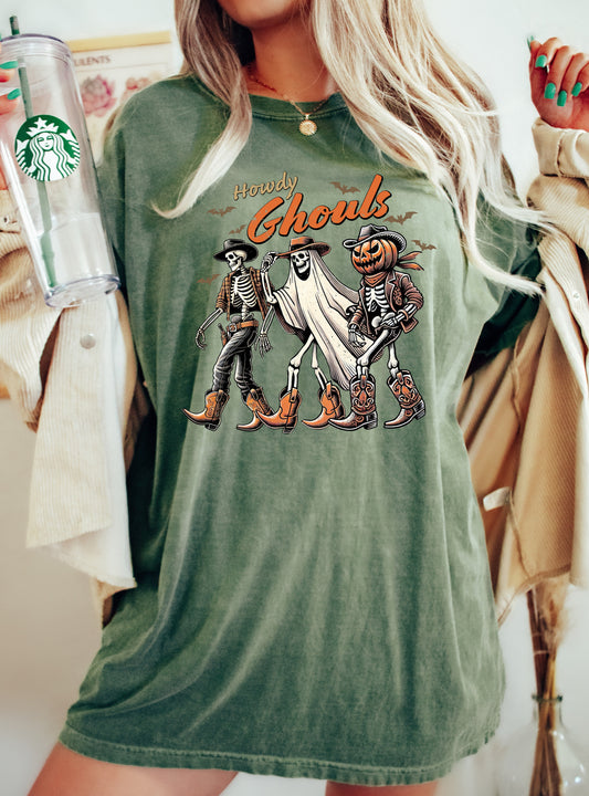 Howdy Ghouls, Cowboy, Skeleton, Vintage, Western, Witch, Aesthetic, Meme, Halloween, Costume, Tshirt Comfort Colors T-Shirt