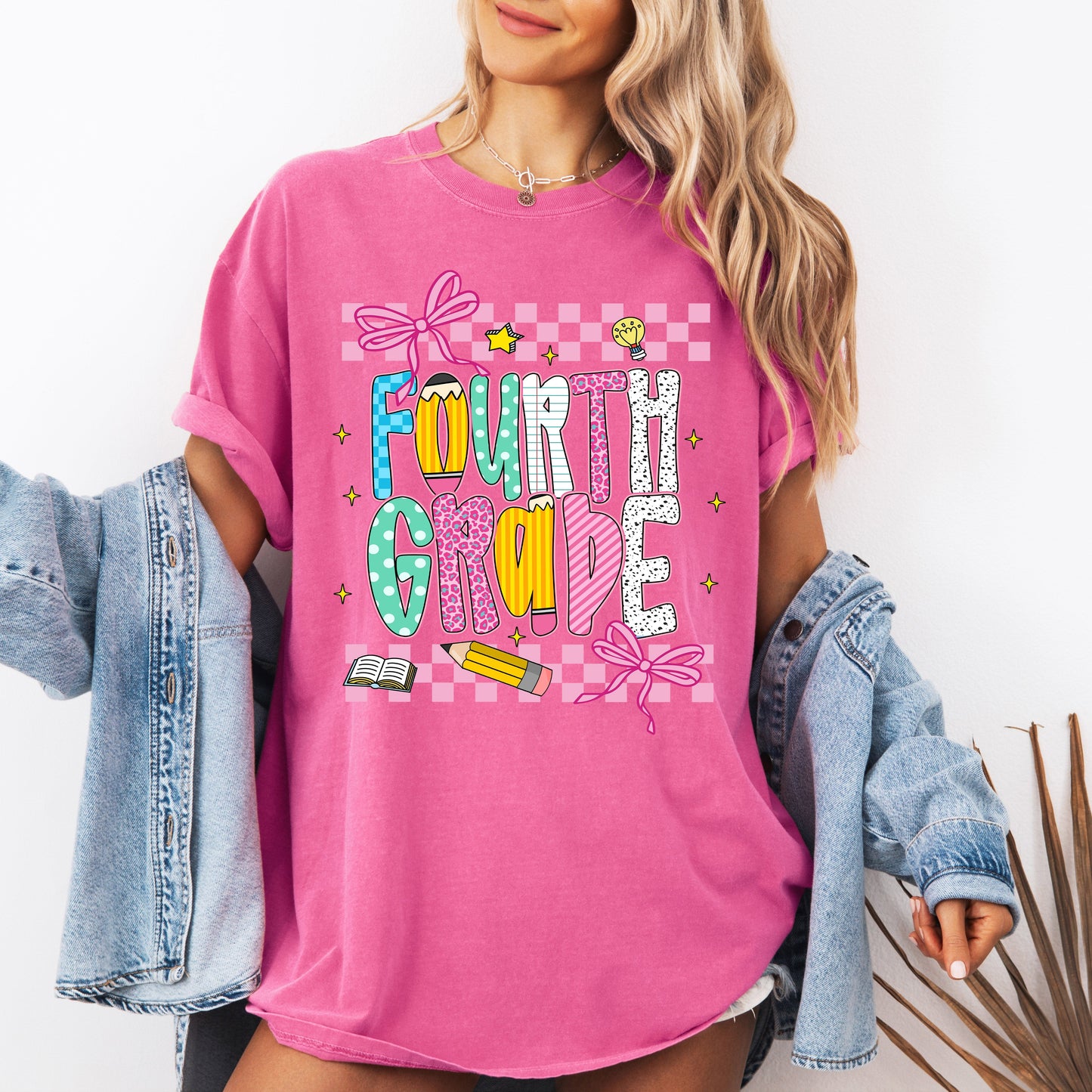 Fourth Grade, Teacher, Back to School, Checkered, Bow, First Day of School, Cute, Teacher Appreciation, Coquette, Comfort Colors T-Shirt
