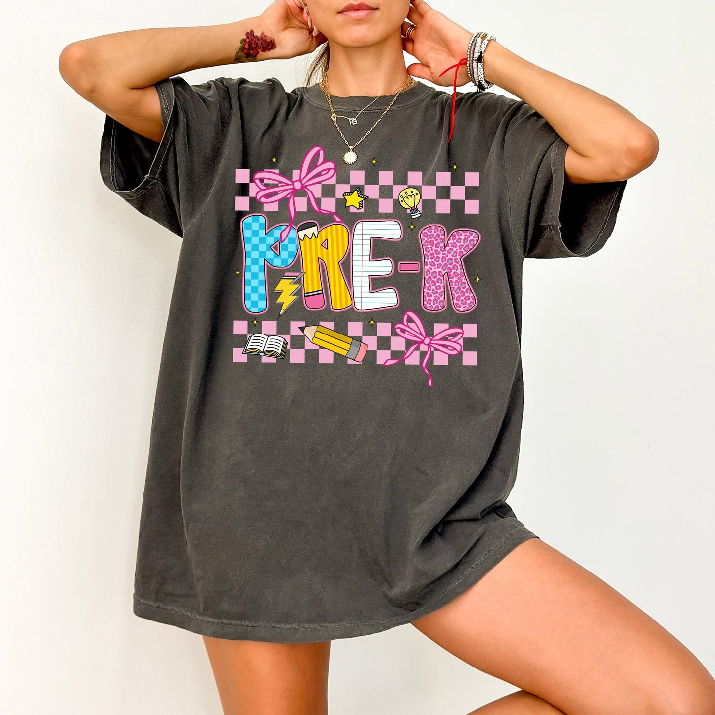 Pre-K, Teacher, Back to School, Checkered, Bow, First Day of School, Cute, Teacher Appreciation, Coquette, Comfort Colors T-Shirt