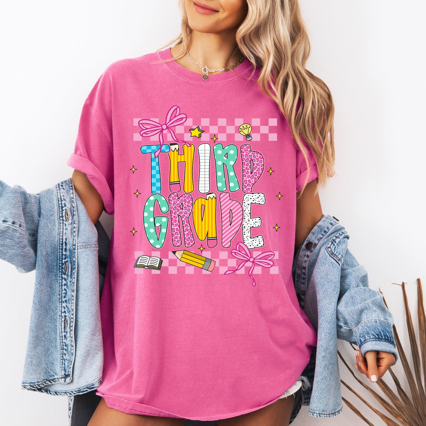 Third Grade, Teacher, Back to School, Checkered, Bow, First Day of School, Cute, Teacher Appreciation, Coquette, Comfort Colors T-Shirt
