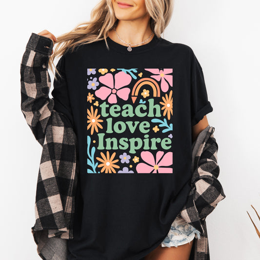 Teach Love Inspire, Boho, Back to School, First Day of School, Cute, Teacher Appreciation, Coquette, Comfort Colors T-Shirt