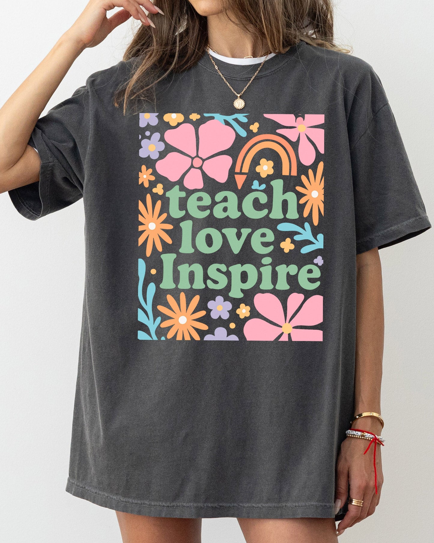 Teach Love Inspire, Boho, Back to School, First Day of School, Cute, Teacher Appreciation, Coquette, Comfort Colors T-Shirt